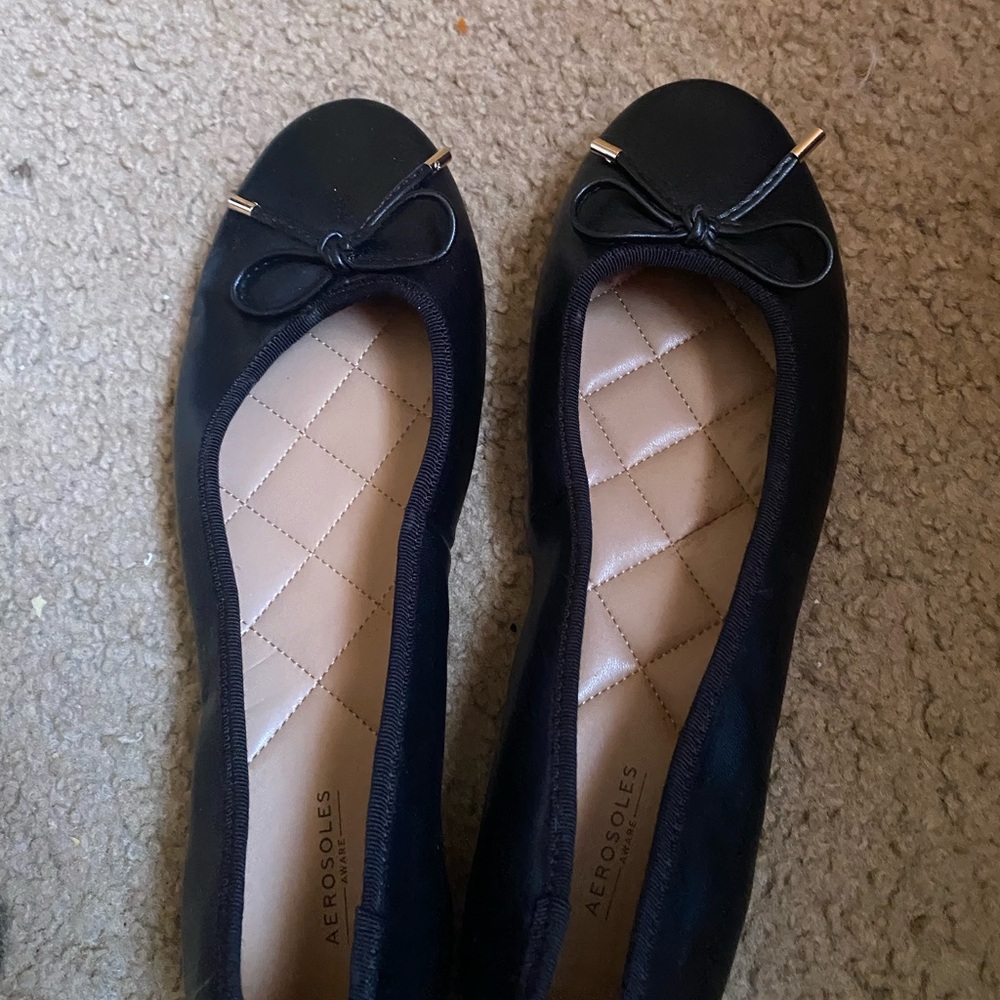 AEROSOLES Elegant Black Flats with Bow